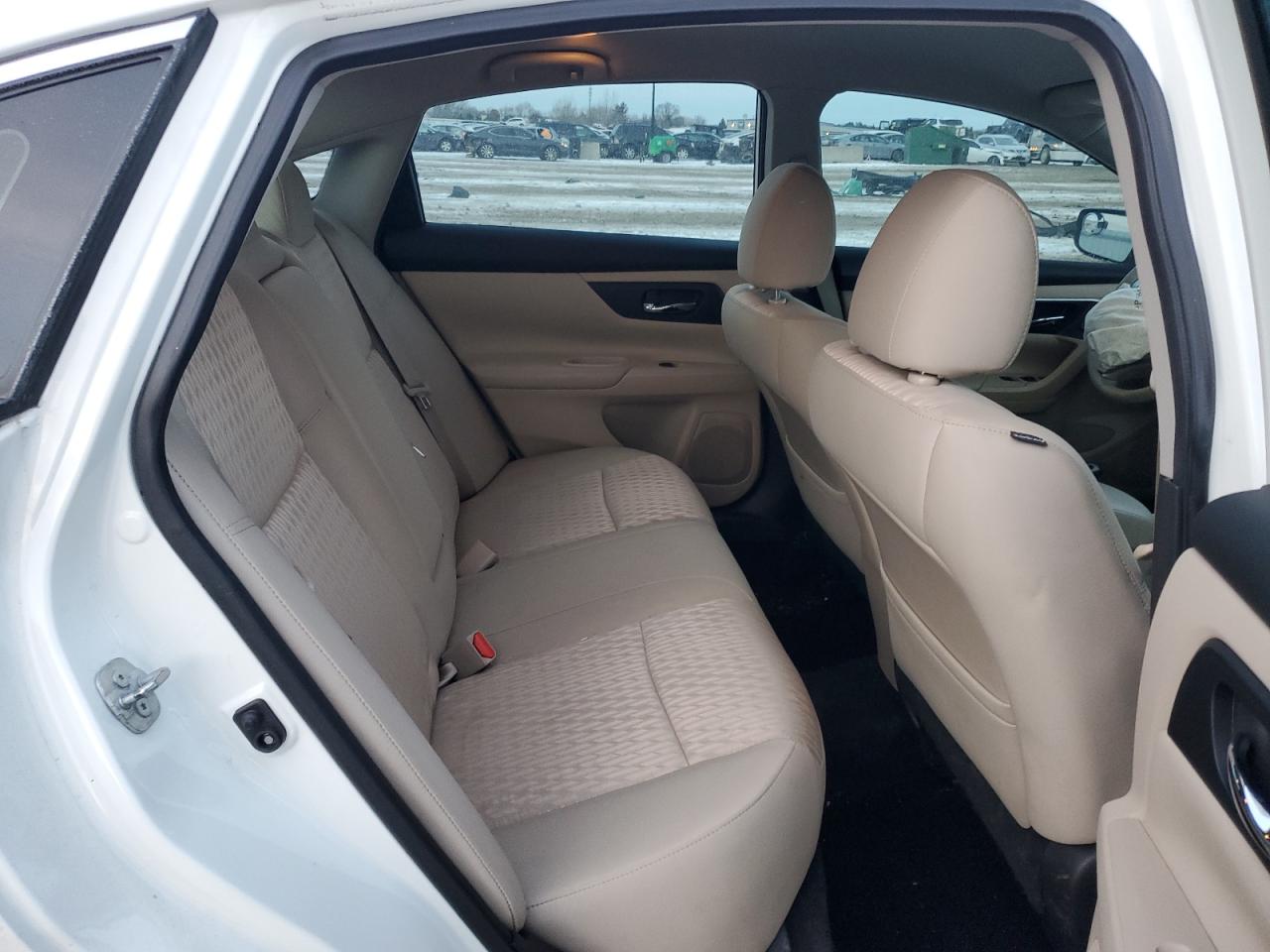 2016 Nissan Altima - Image 11