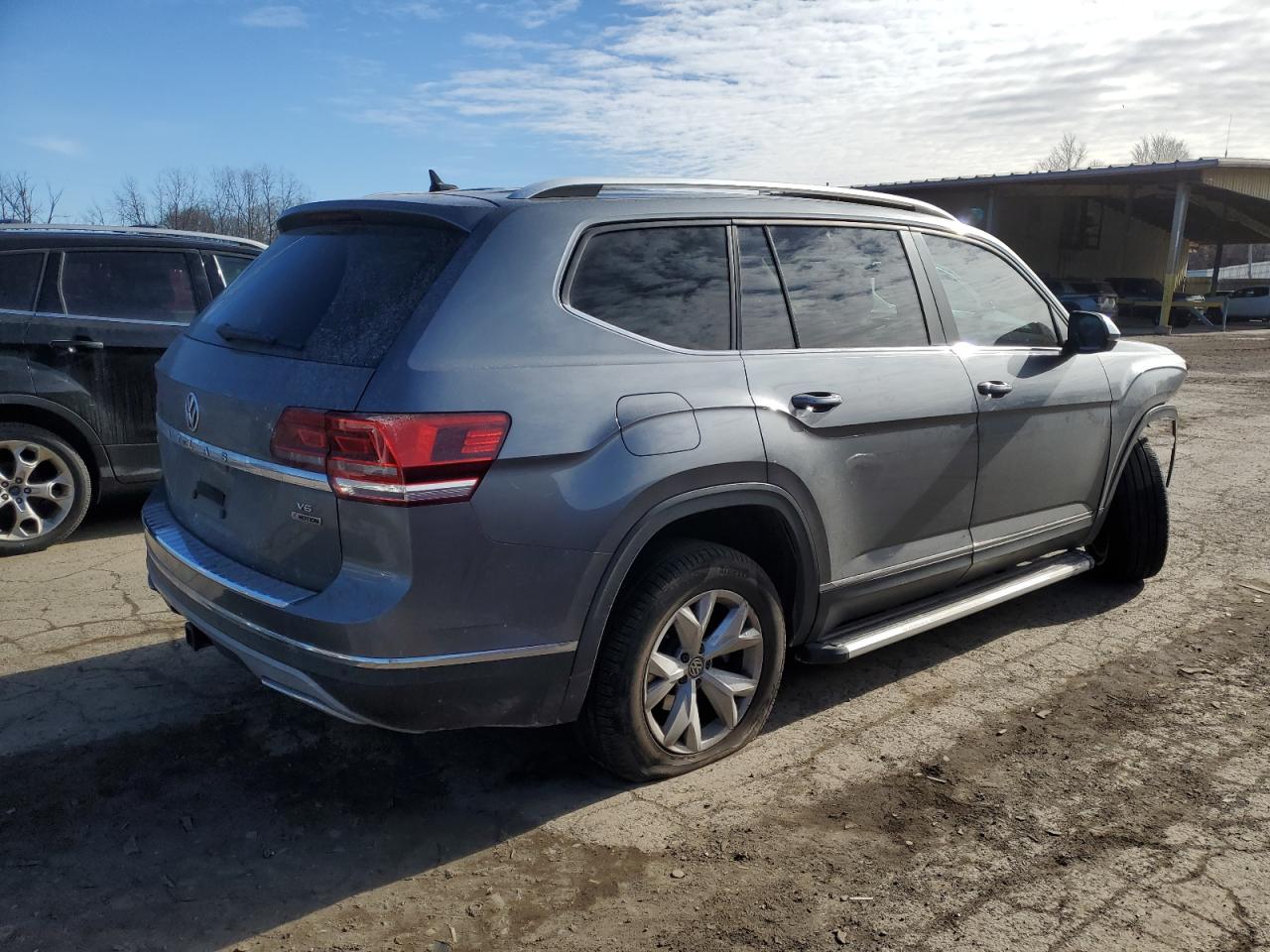 2018 Volkswagen Atlas - Image 3