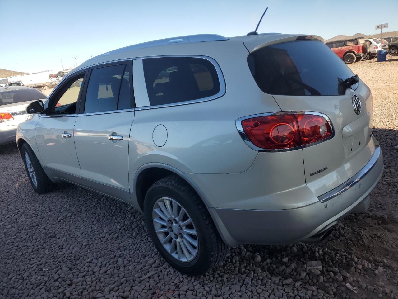 2009 Buick Enclave - Image 2