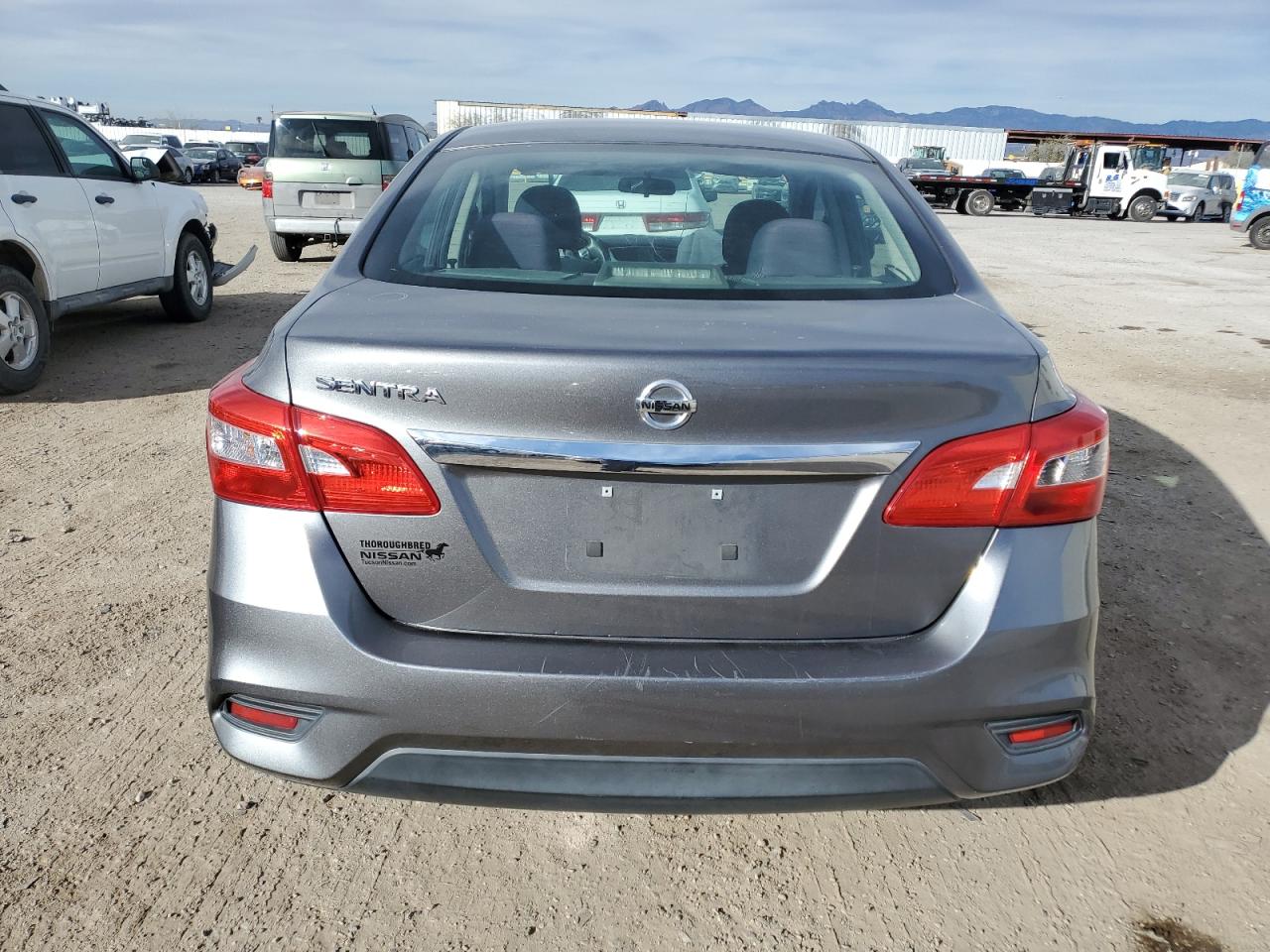 2016 Nissan Sentra - Image 6