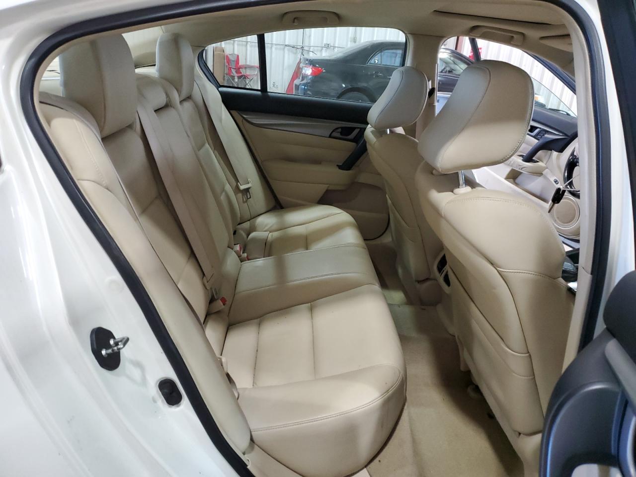 2010 Acura TL - Image 10
