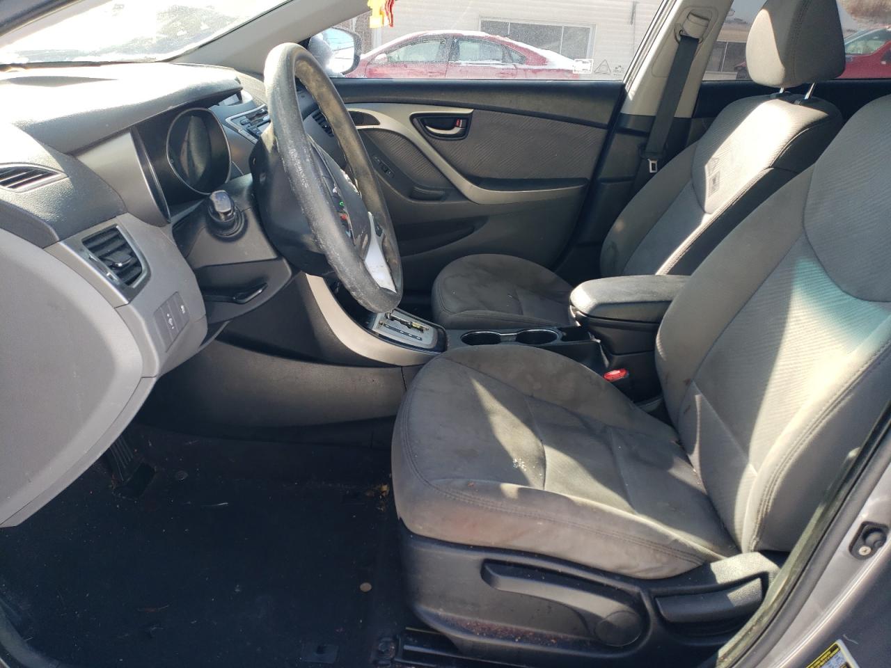 2011 Hyundai Elantra - Image 7