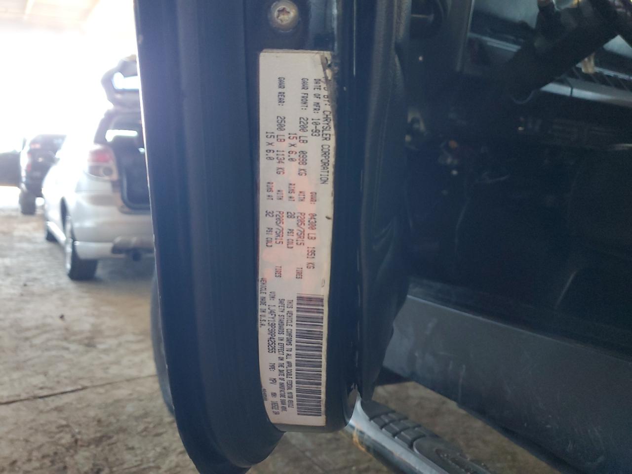 1994 Jeep Wrangler - Image 13