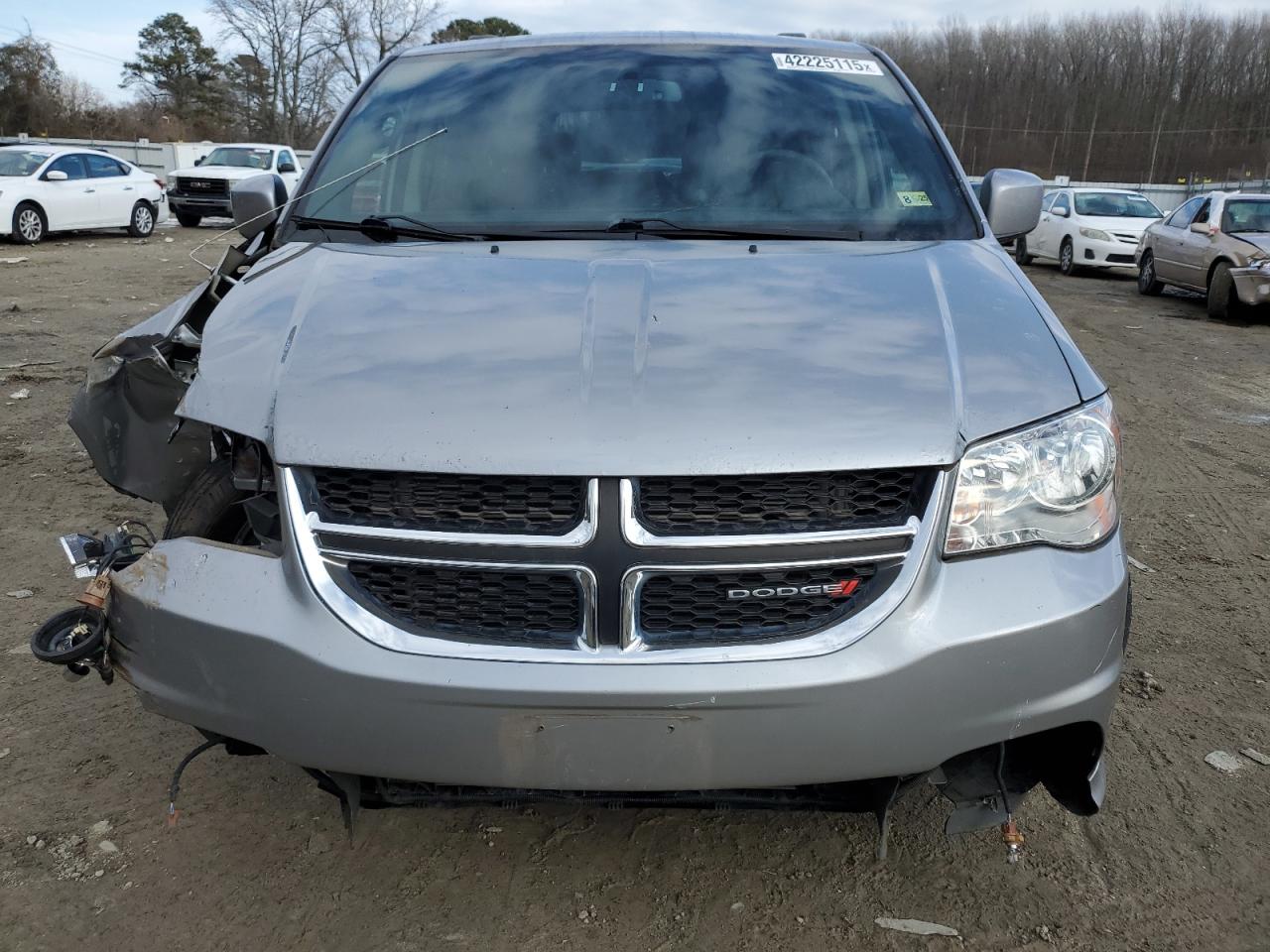 2017 Dodge Caravan - Image 5