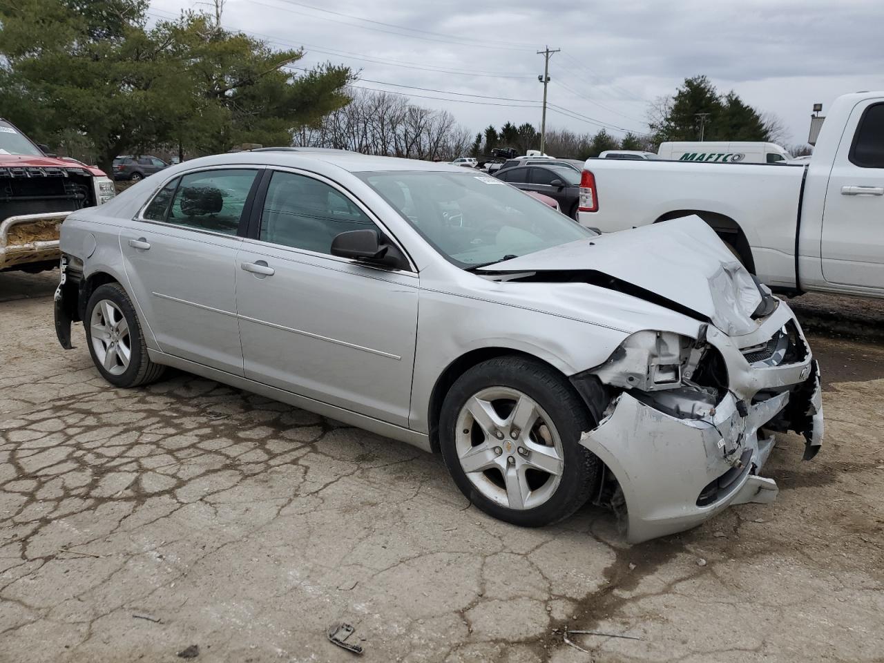 2011 Chevrolet Malibu - Image 4