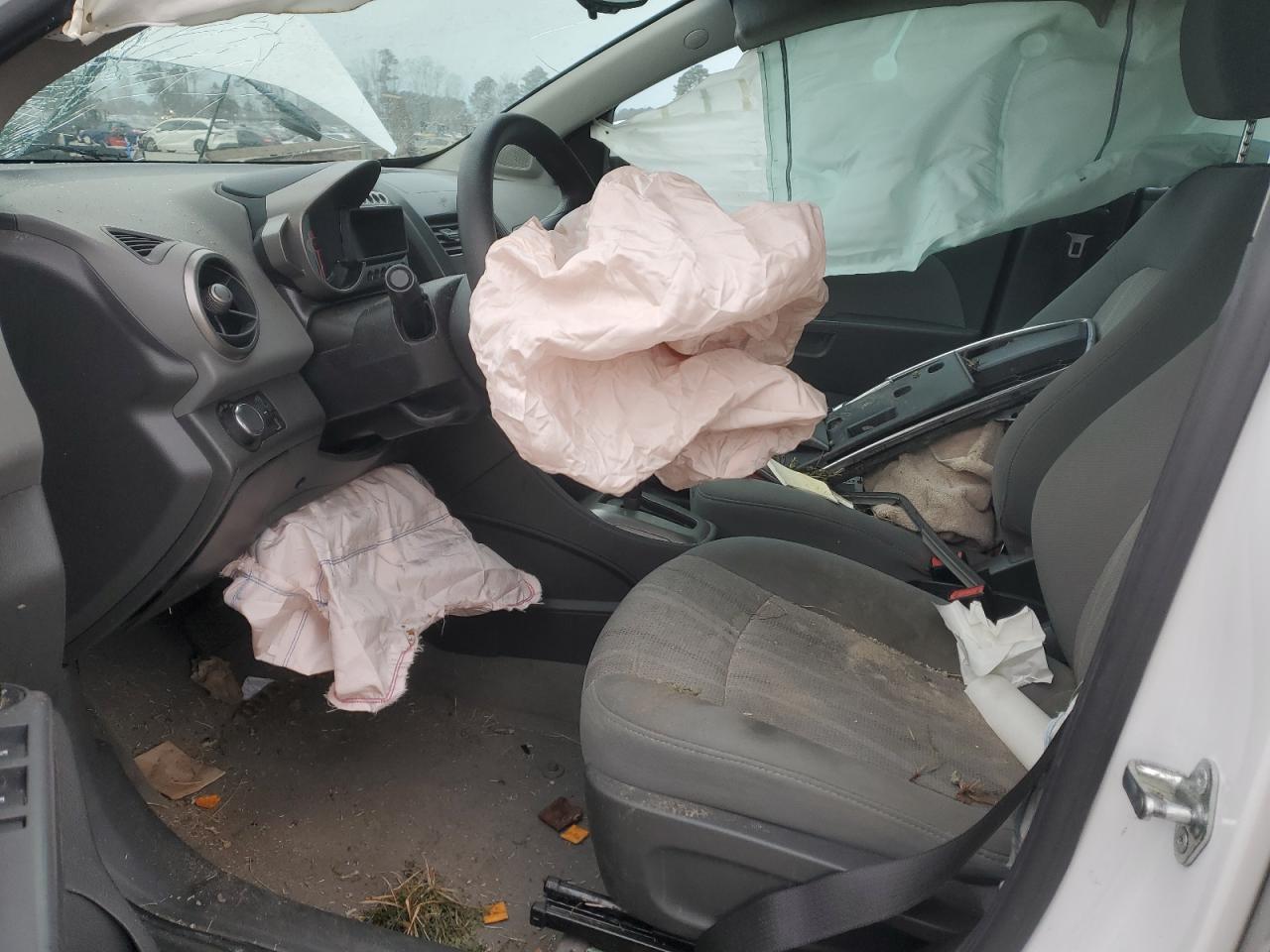 2013 Chevrolet Sonic - Image 7
