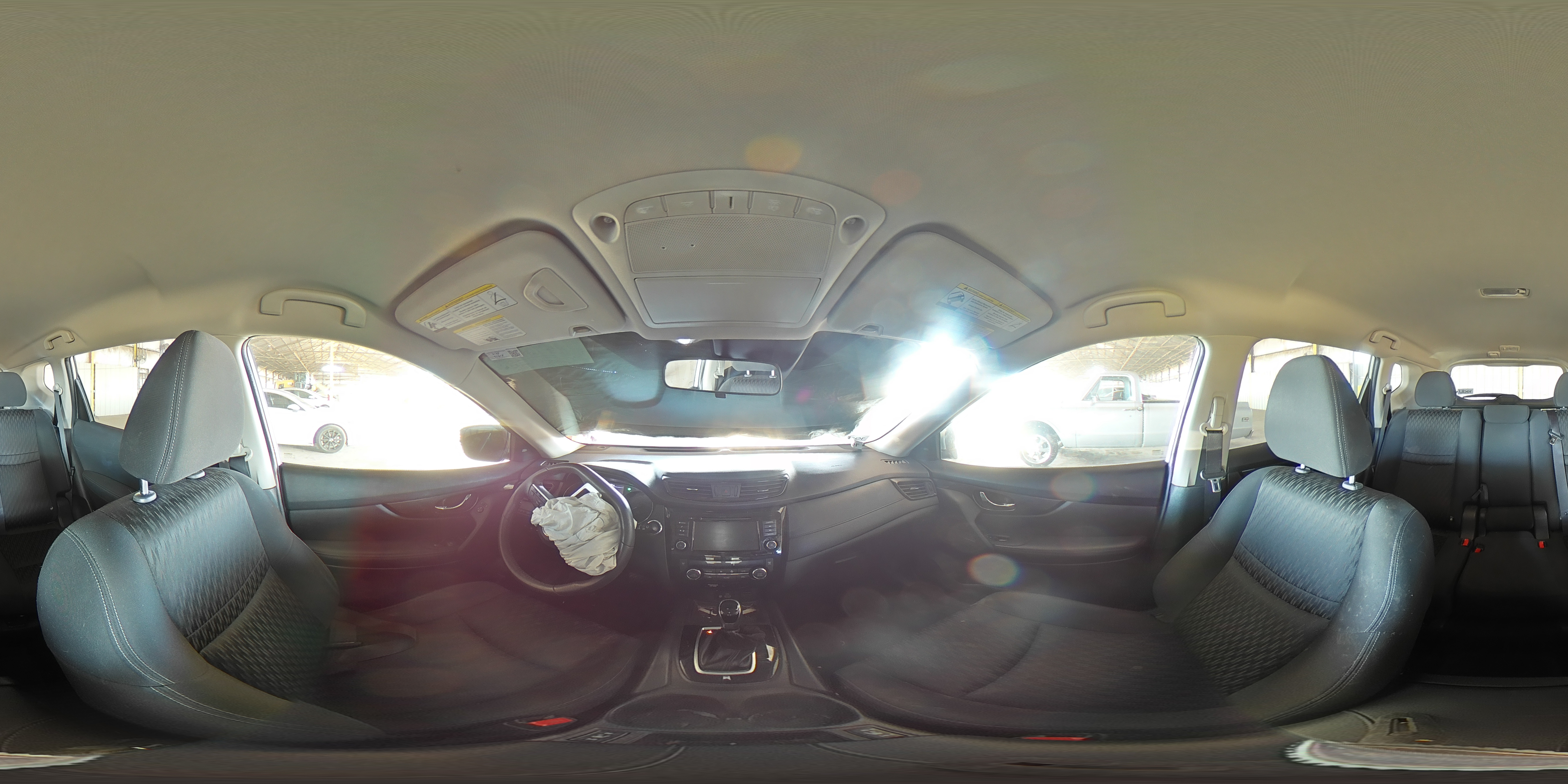 2020 Nissan Rogue - Image 12