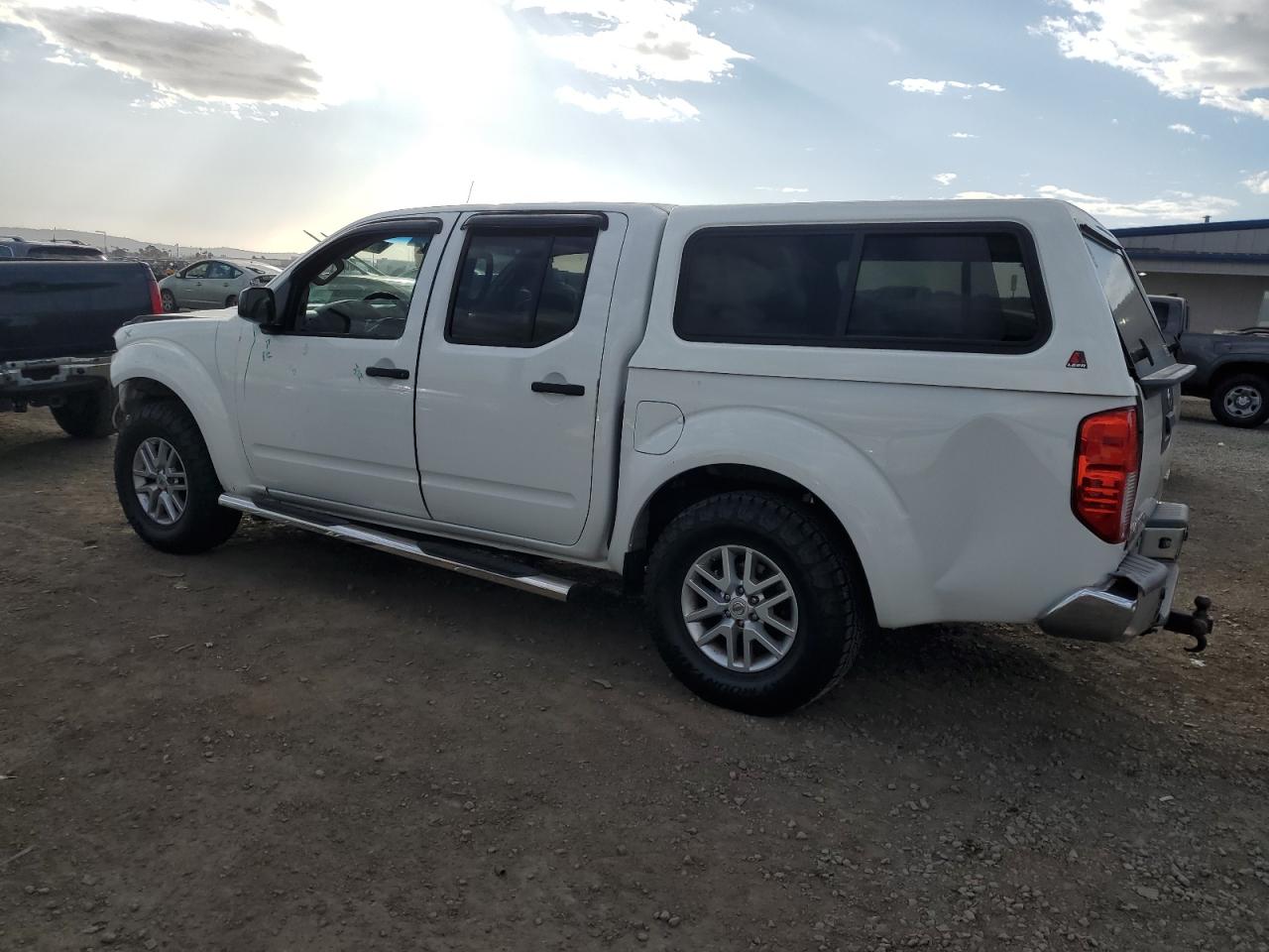2014 Nissan Navara (Frontier) - Image 2