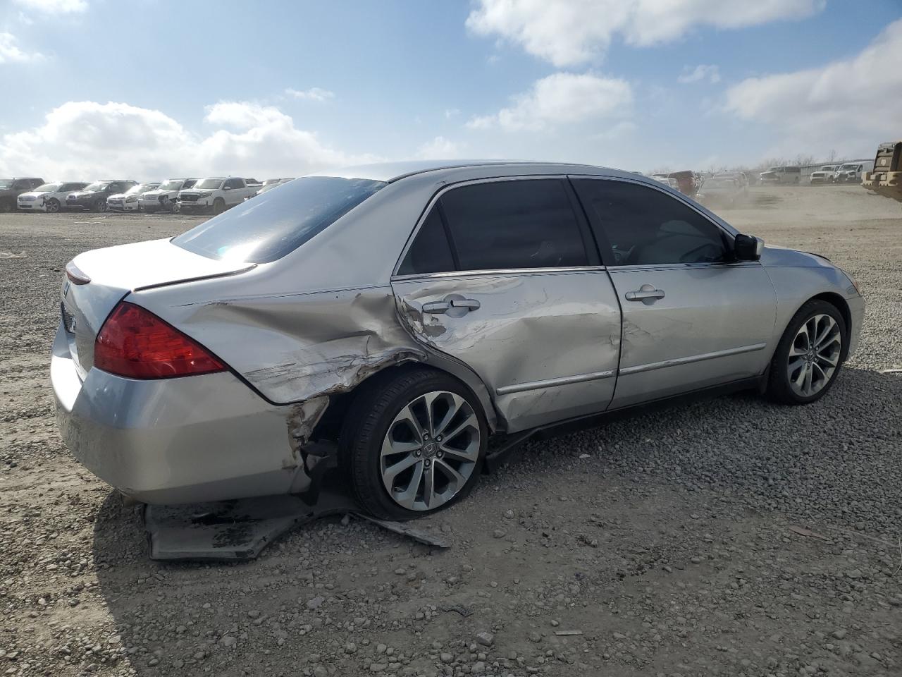 2007 Honda Accord - Image 3