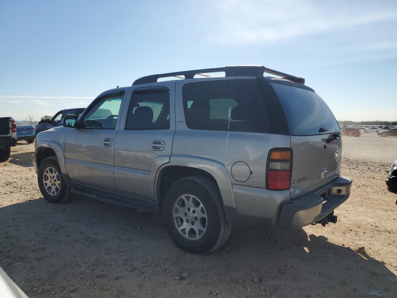 2006 Chevrolet Tahoe - Image 2