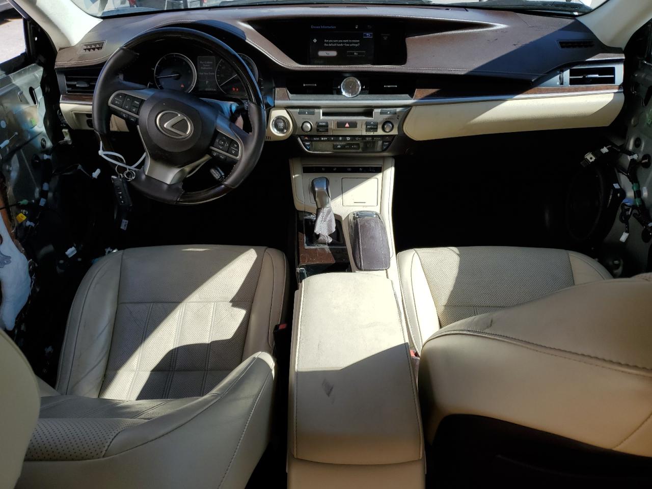 2016 Lexus ES - Image 8