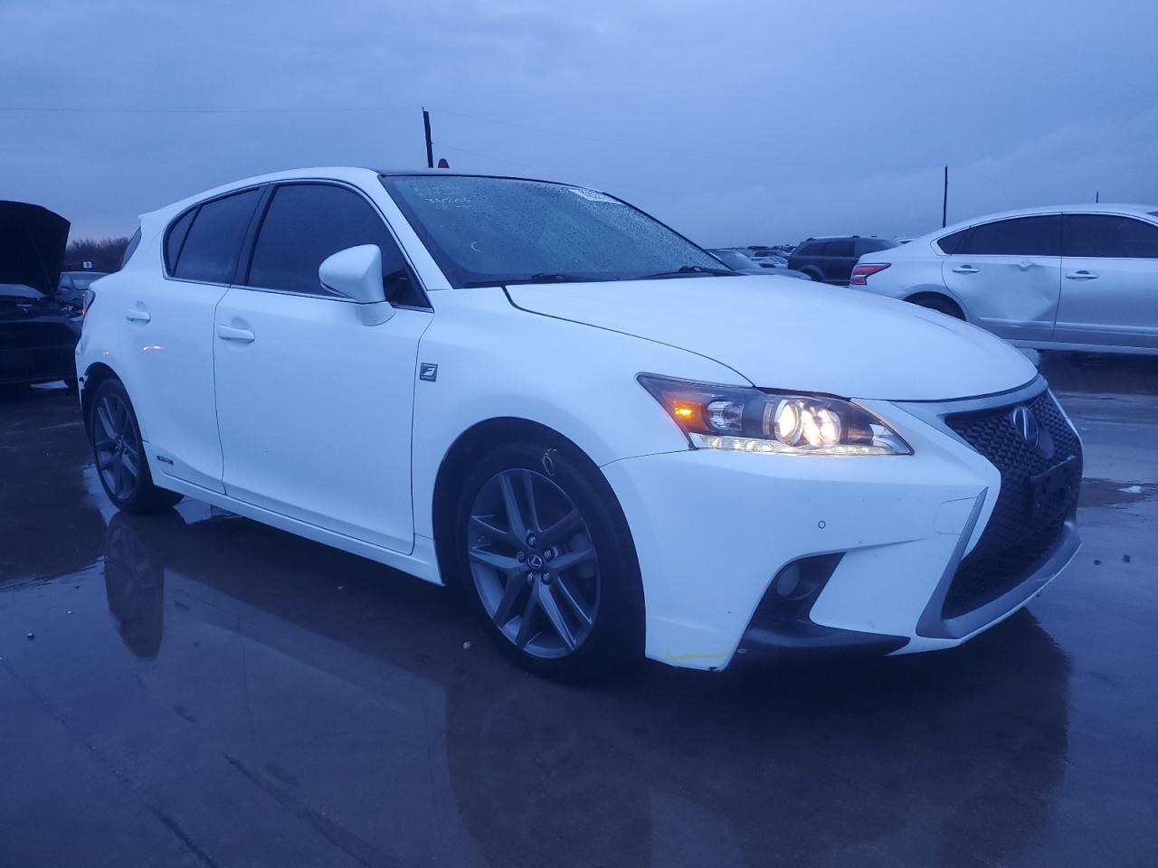 2015 Lexus CT - Image 4