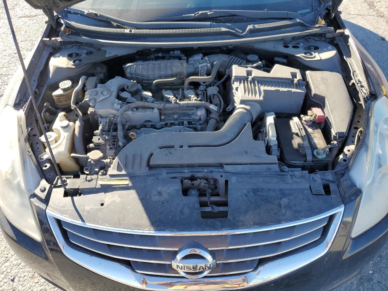 2012 Nissan Altima - Image 11