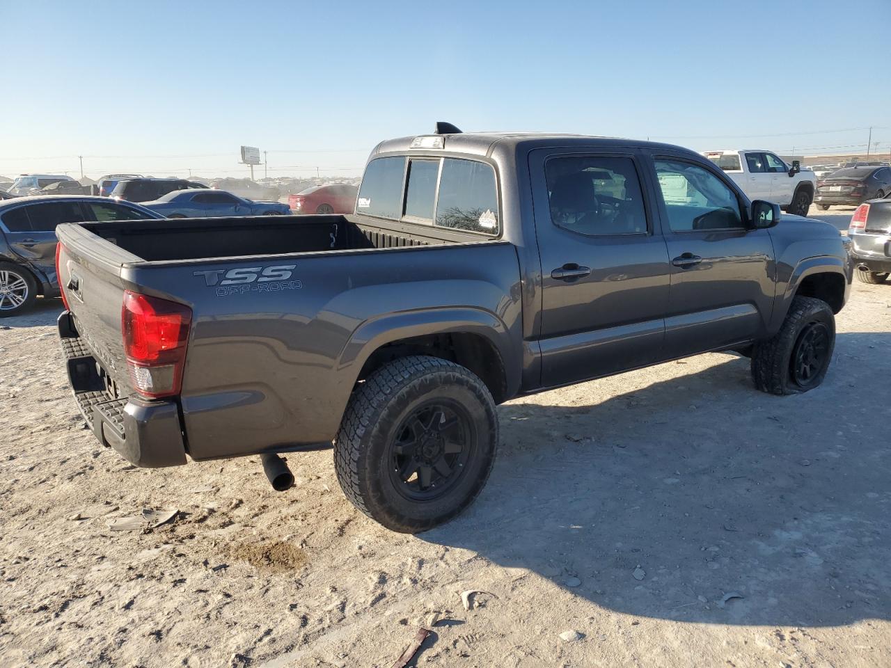 2020 Toyota Tacoma - Image 3