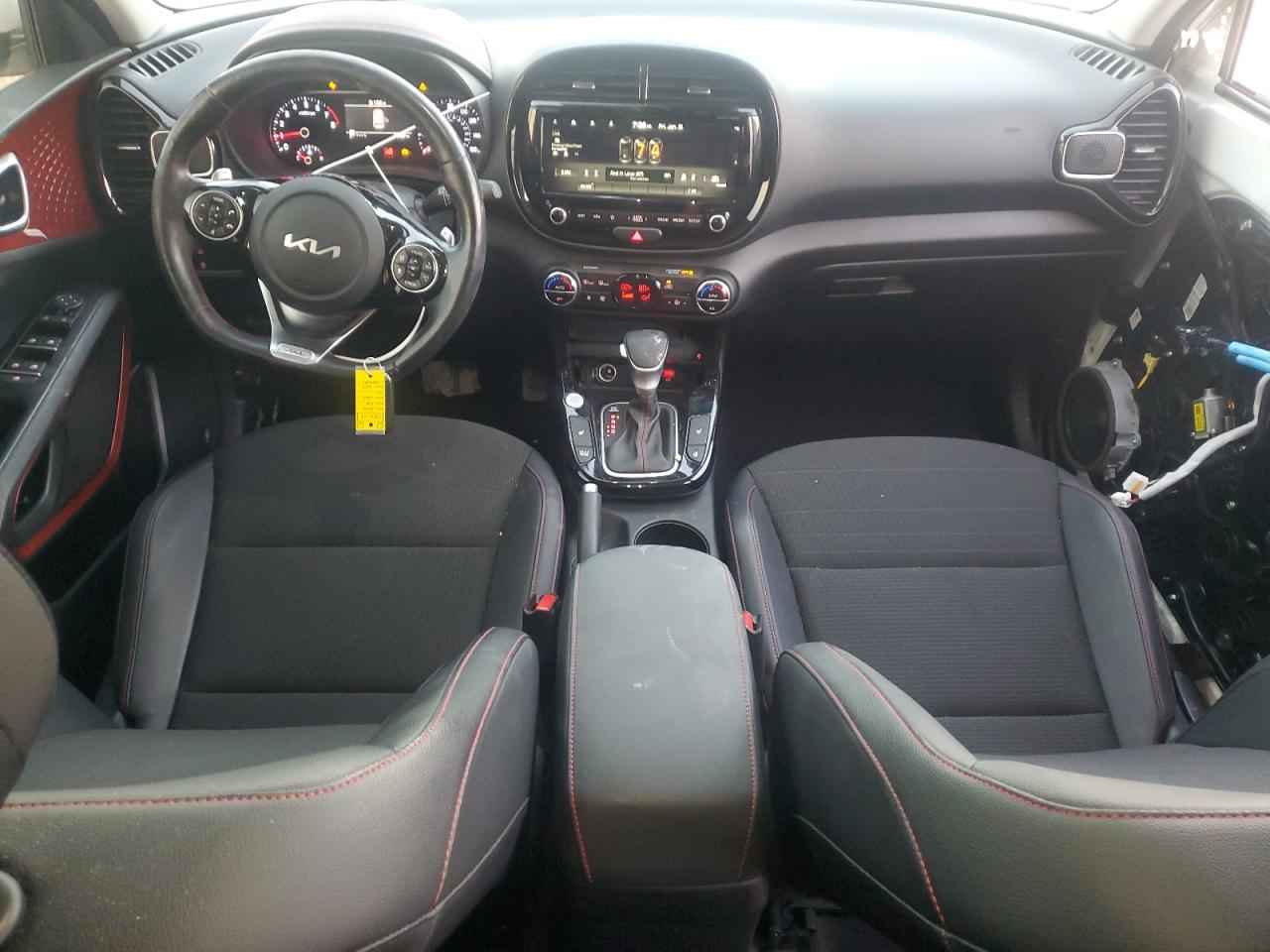2022 Kia Soul - Image 8
