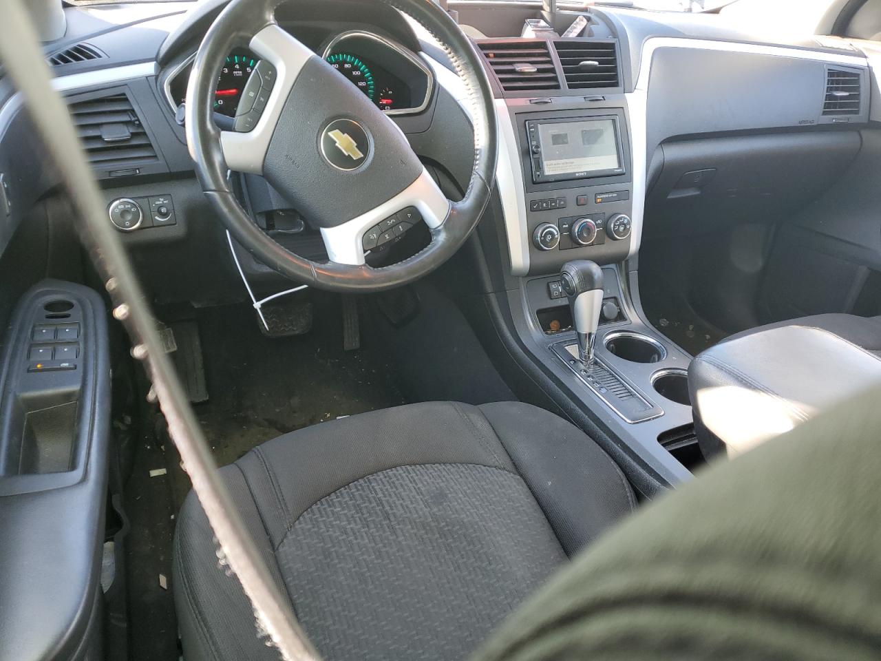 2011 Chevrolet Traverse - Image 8