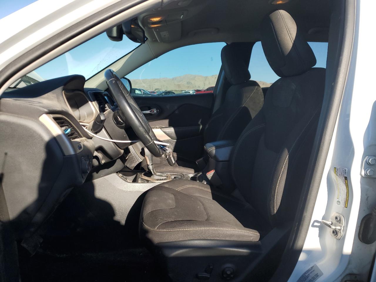 2017 Jeep Grand Cherokee - Image 7