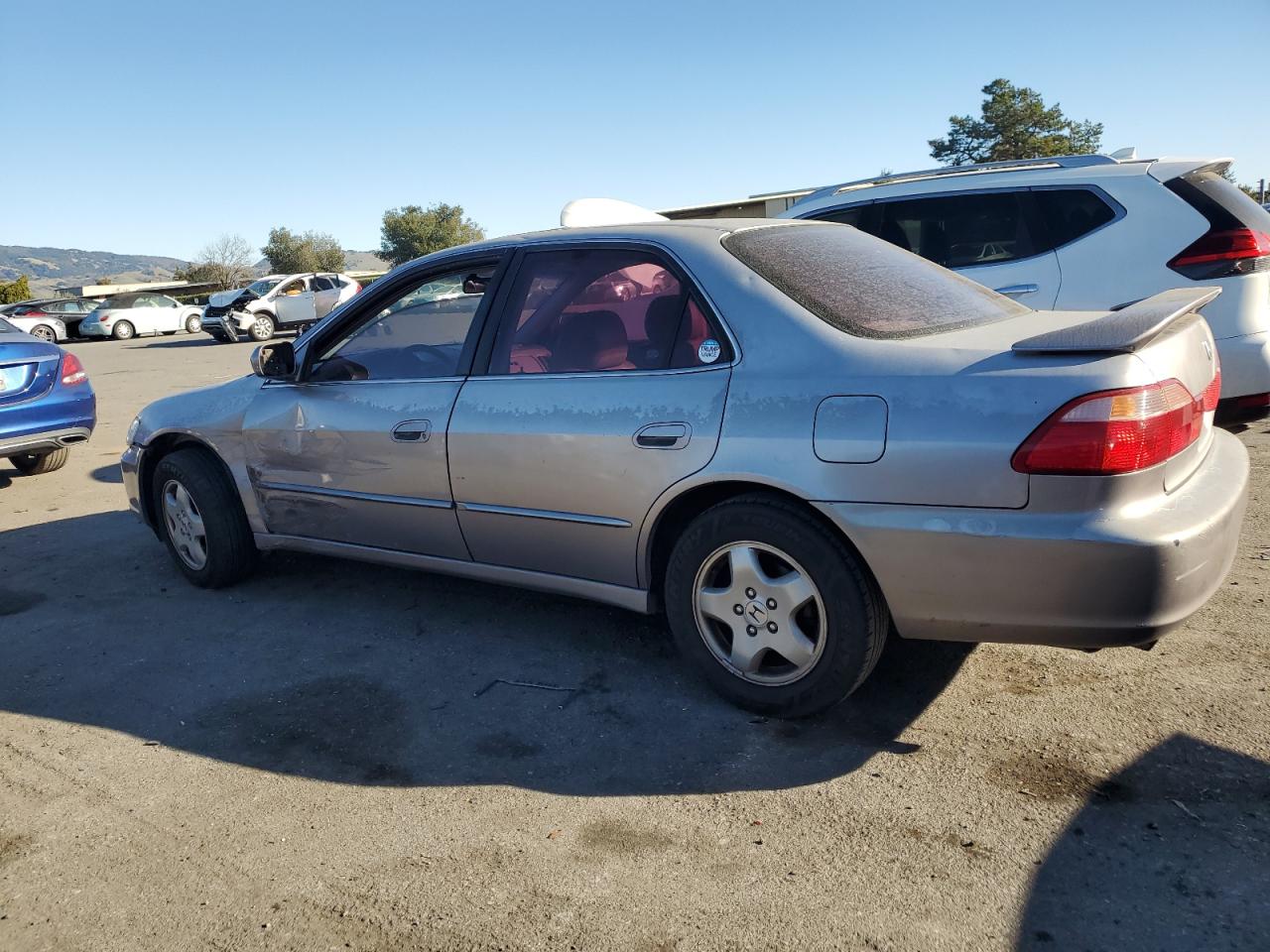 2000 Honda Accord - Image 2