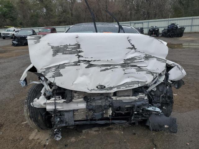 KIA K5 2021 Белый