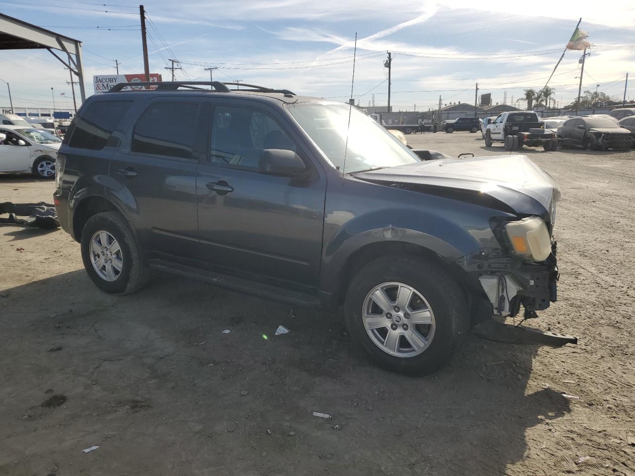 2010 Mercury Mariner - Image 4
