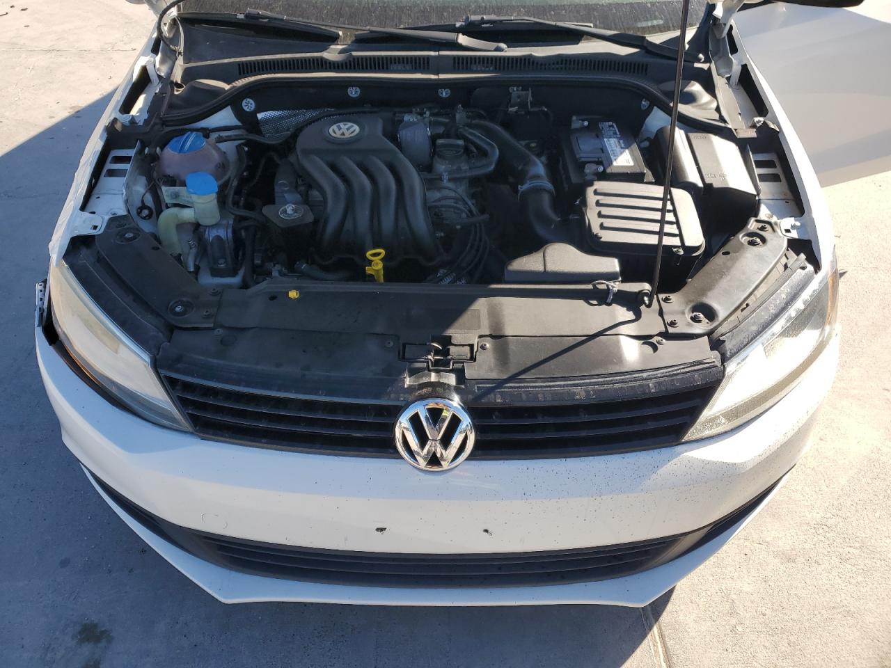 2014 Volkswagen Jetta - Image 11