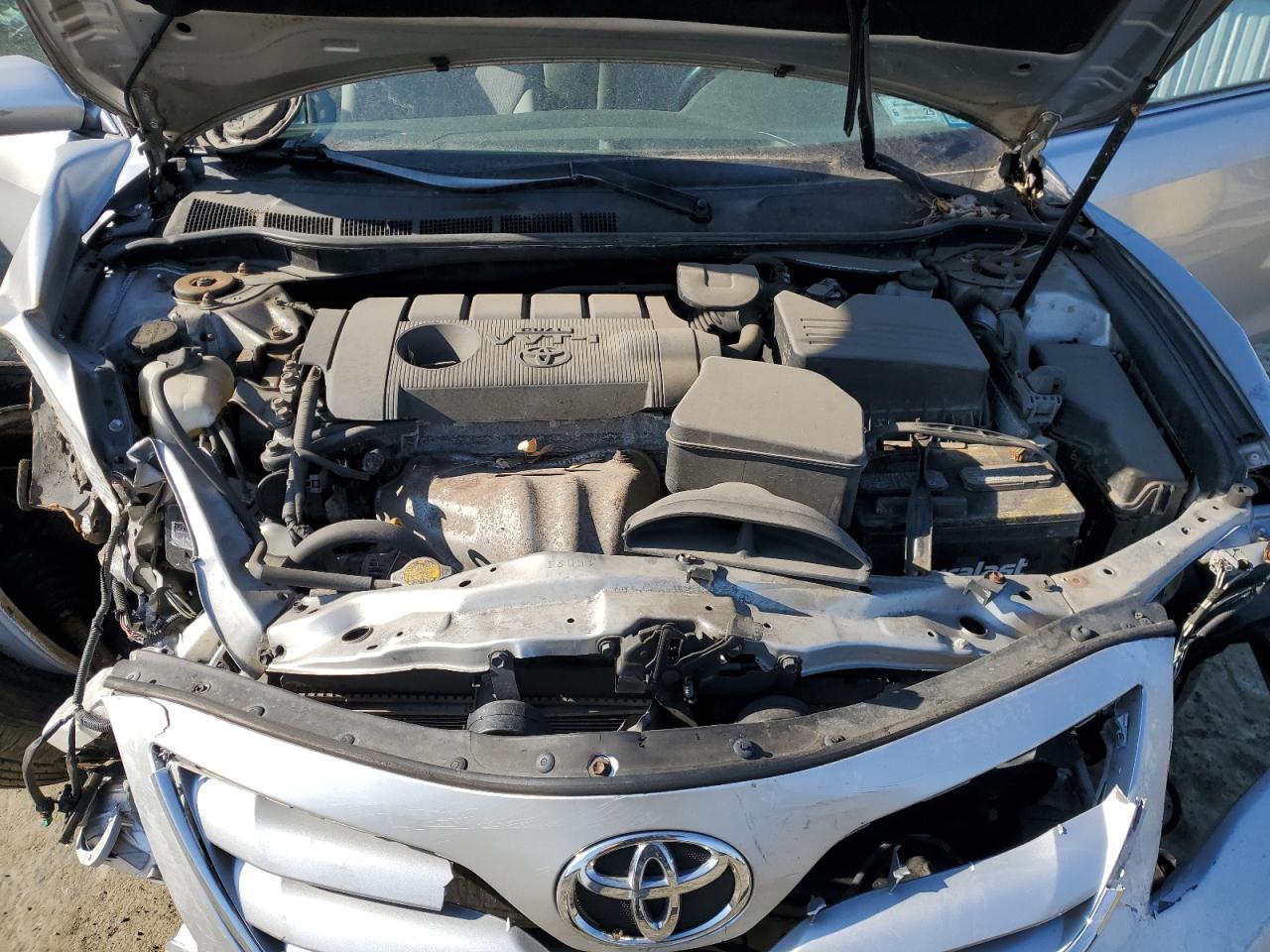 2010 Toyota Camry - Image 12
