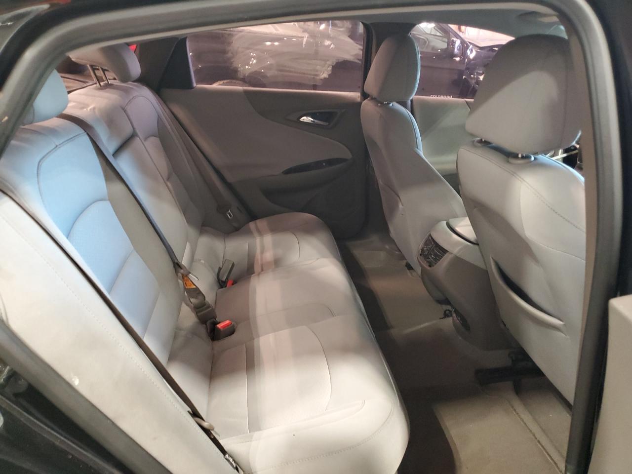 2018 Chevrolet Malibu - Image 10