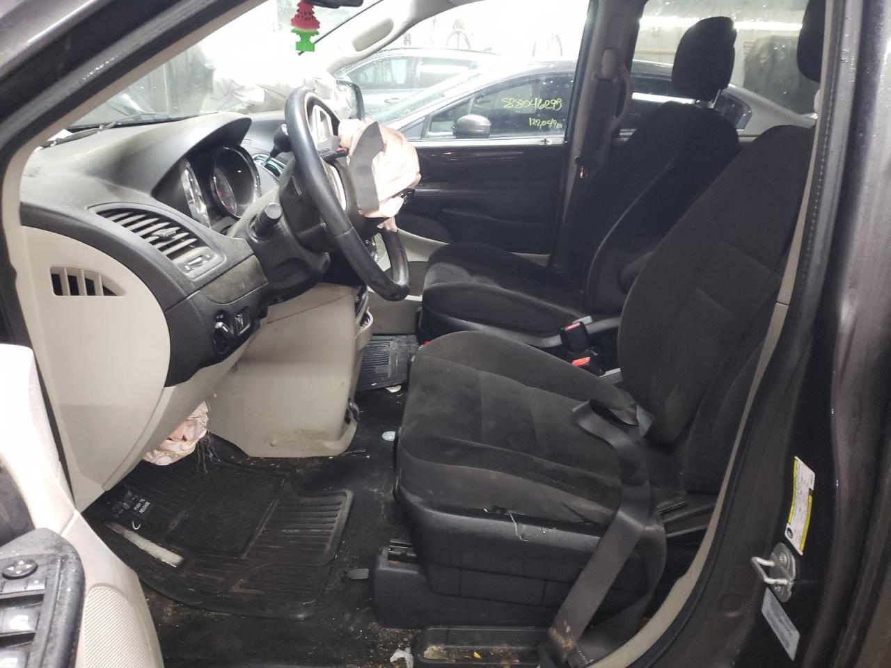 2017 Dodge Caravan - Image 7