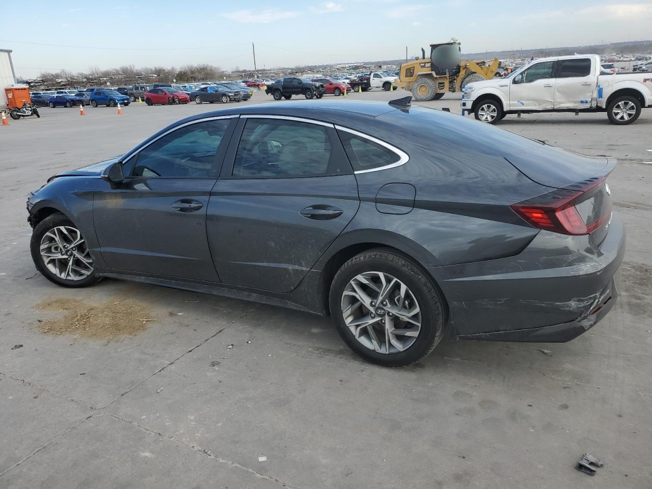 2023 Hyundai Sonata - Image 2