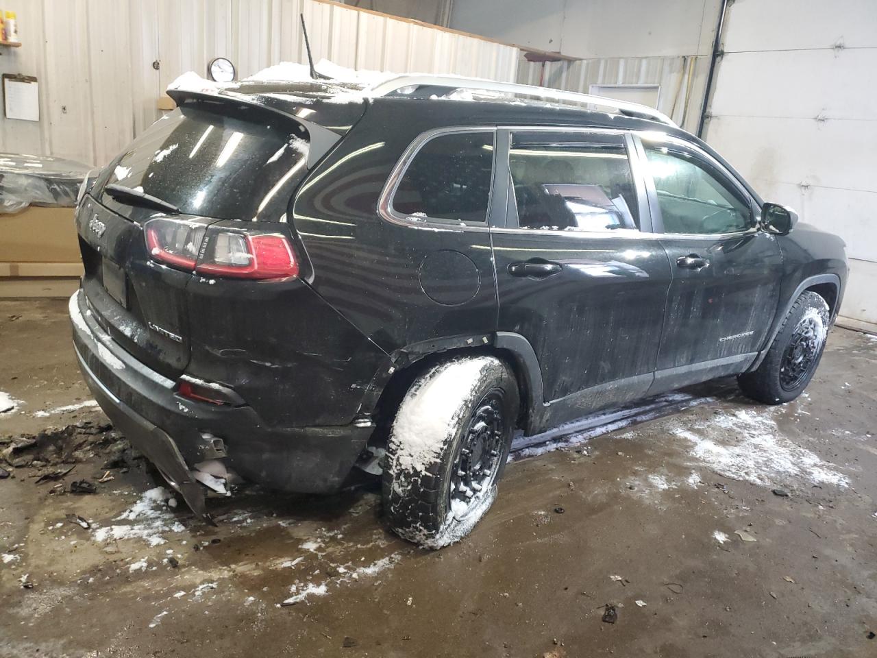 2019 Jeep Grand Cherokee - Image 3