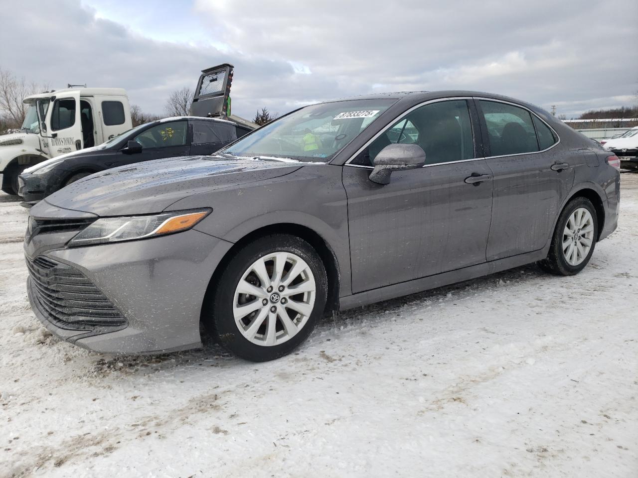 2018 TOYOTA CAMRY