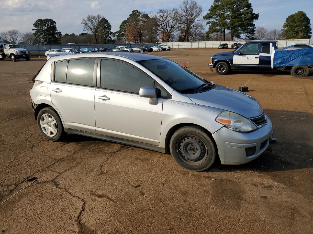 2010 Nissan Versa - Image 4