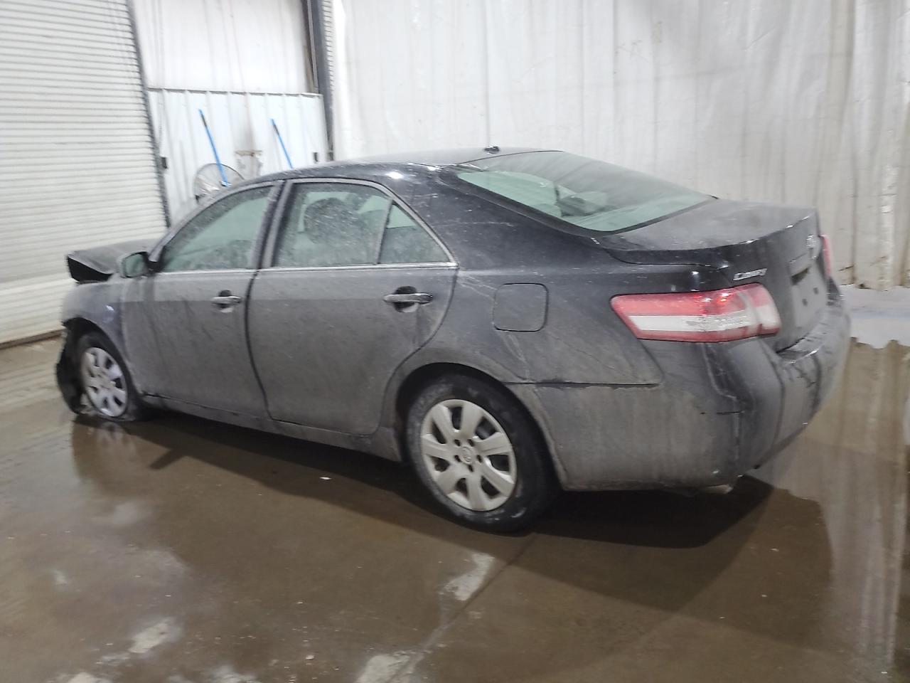 2010 Toyota Camry - Image 2