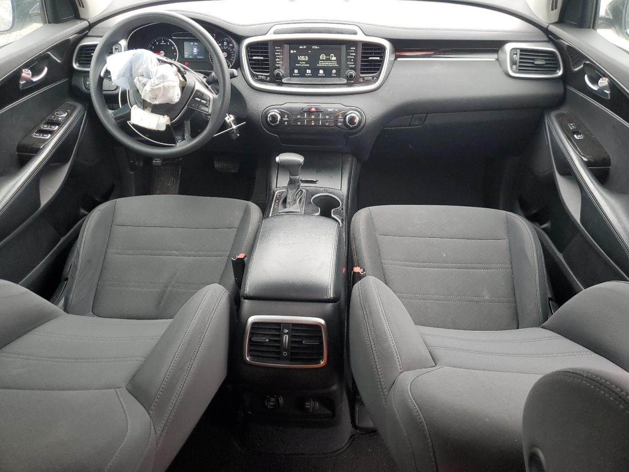 2020 Kia Sorento - Image 8