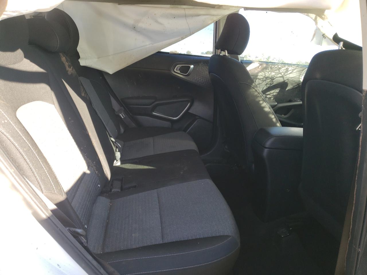 2021 Kia Soul - Image 11