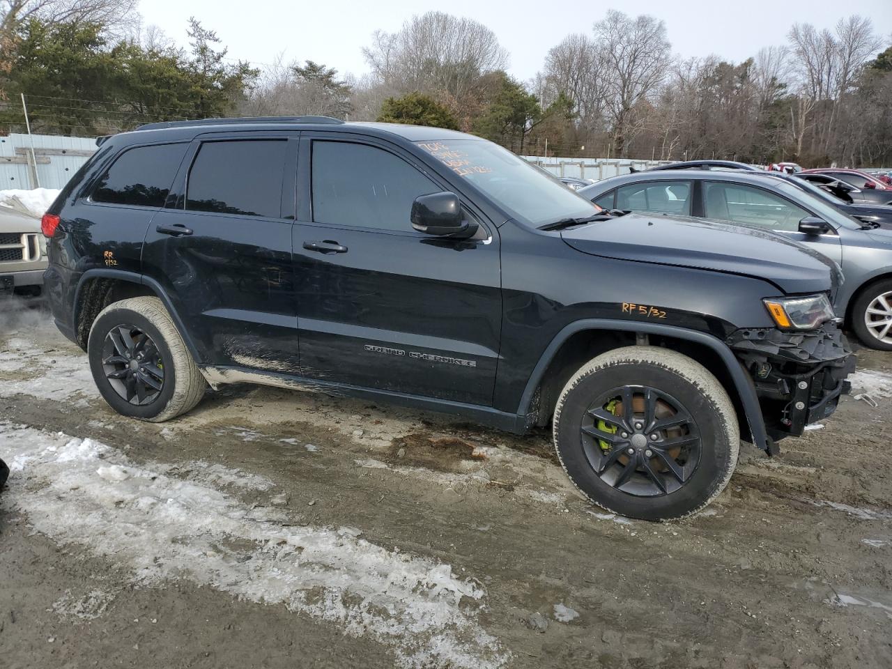 2017 Jeep Grand Cherokee - Image 4
