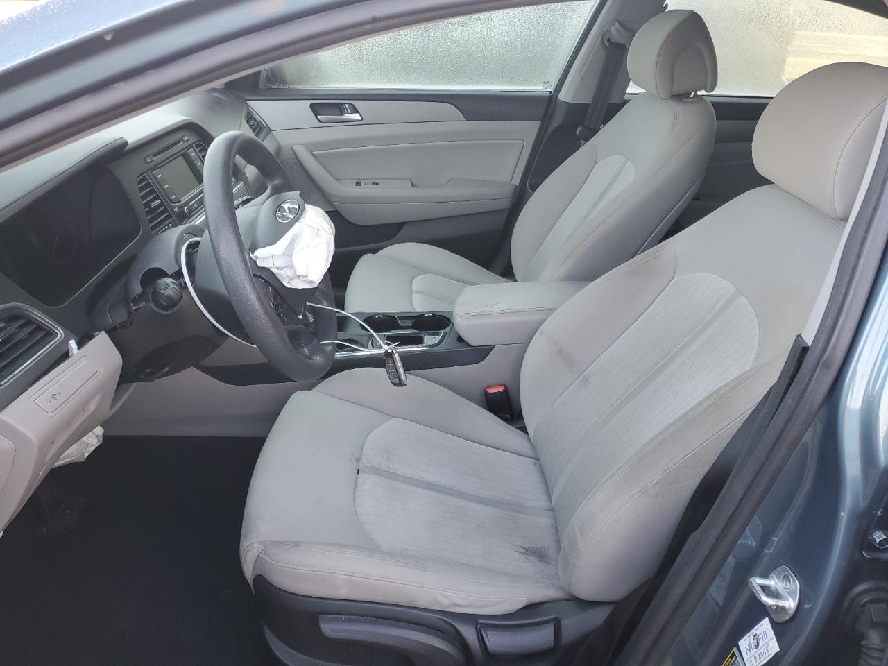 2016 Hyundai Sonata - Image 7