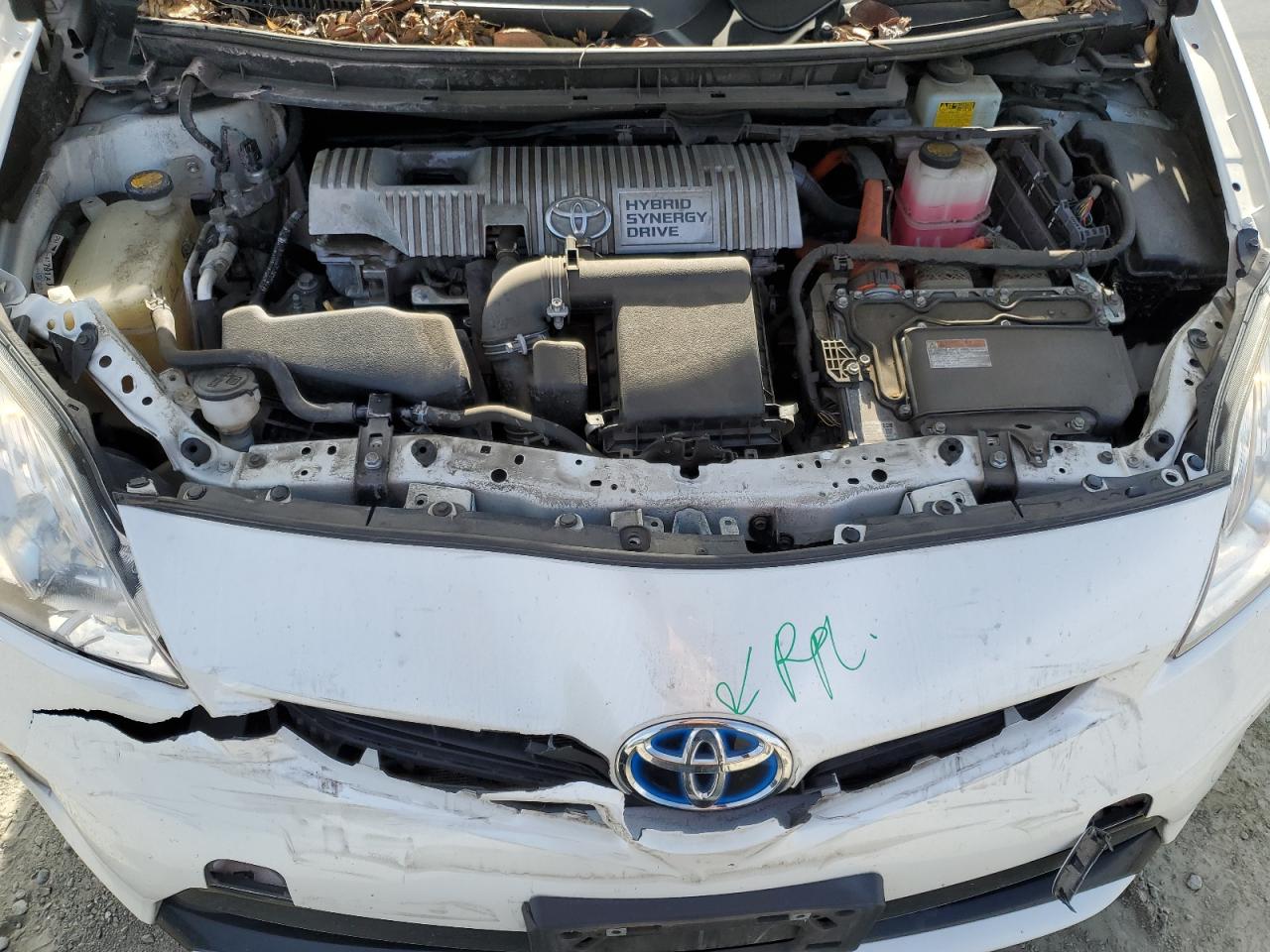 2013 Toyota Prius - Image 11