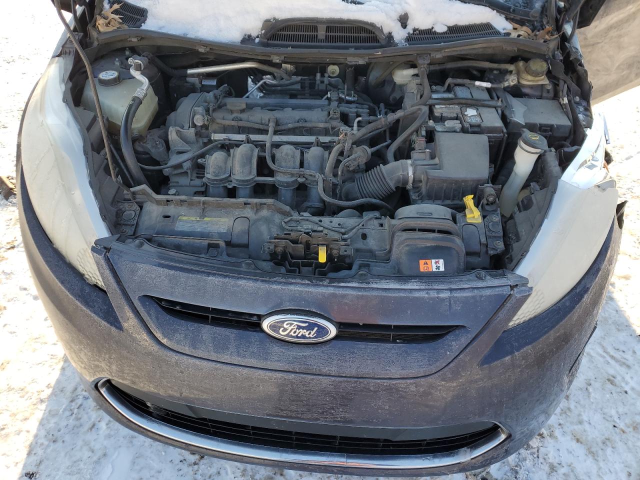 2012 Ford Fiesta - Image 11