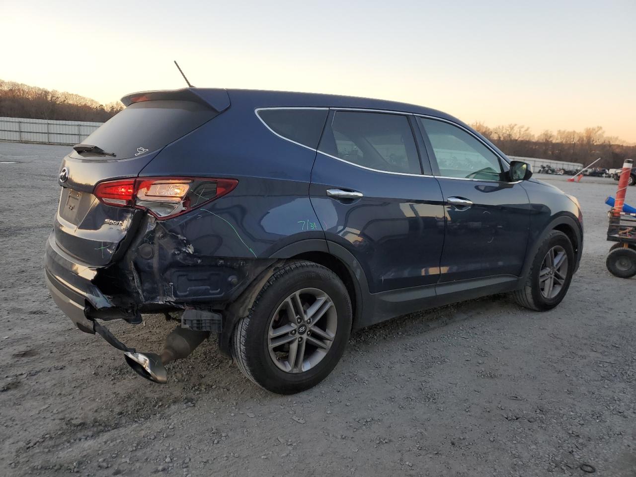 2018 Hyundai Santa Fe - Image 3