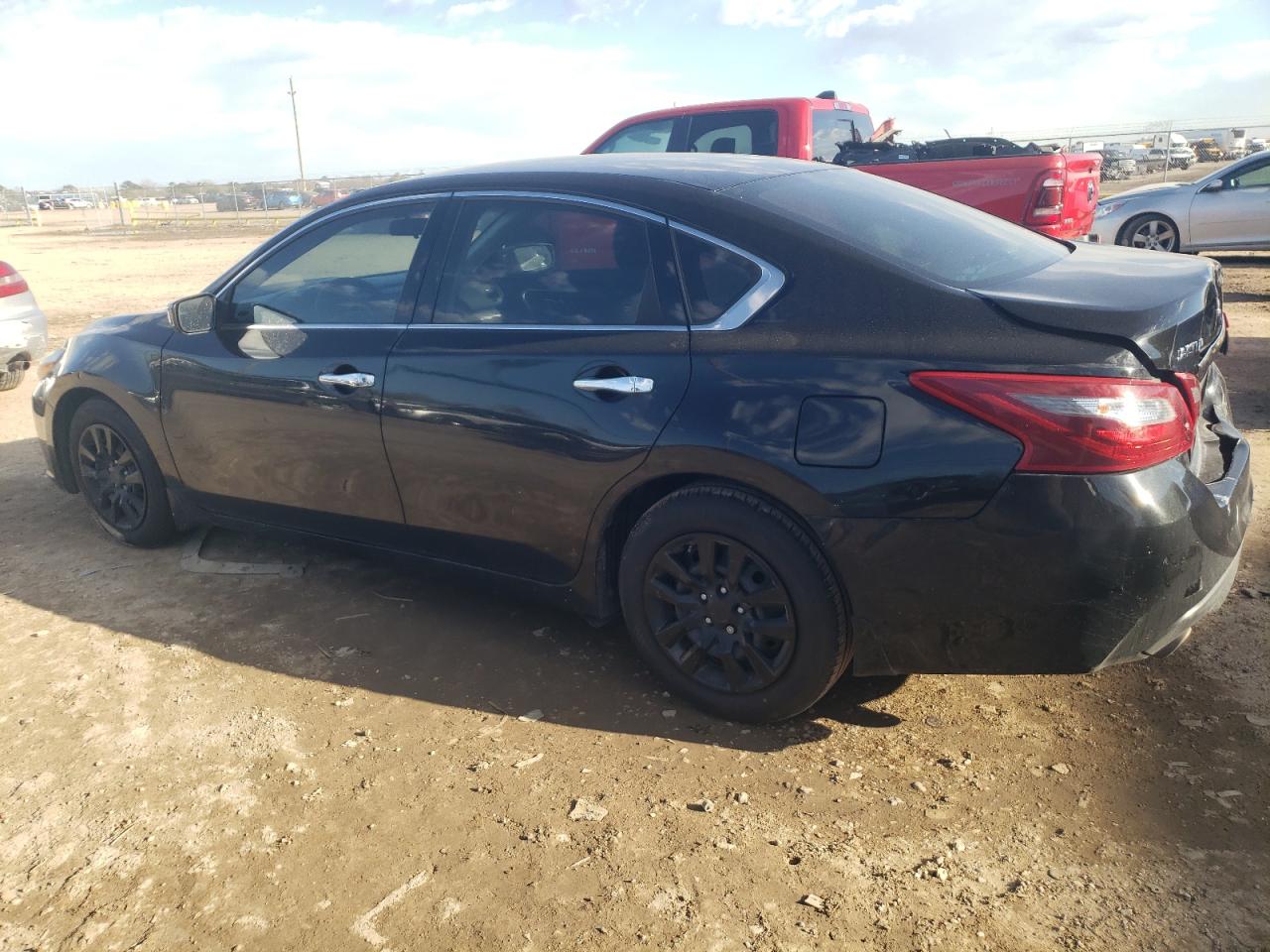 2018 Nissan Altima - Image 2
