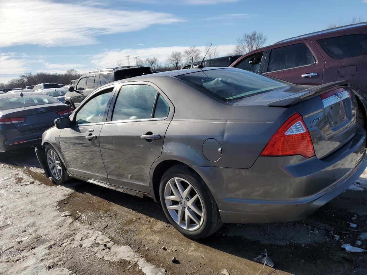 2012 Ford Fusion - Image 2
