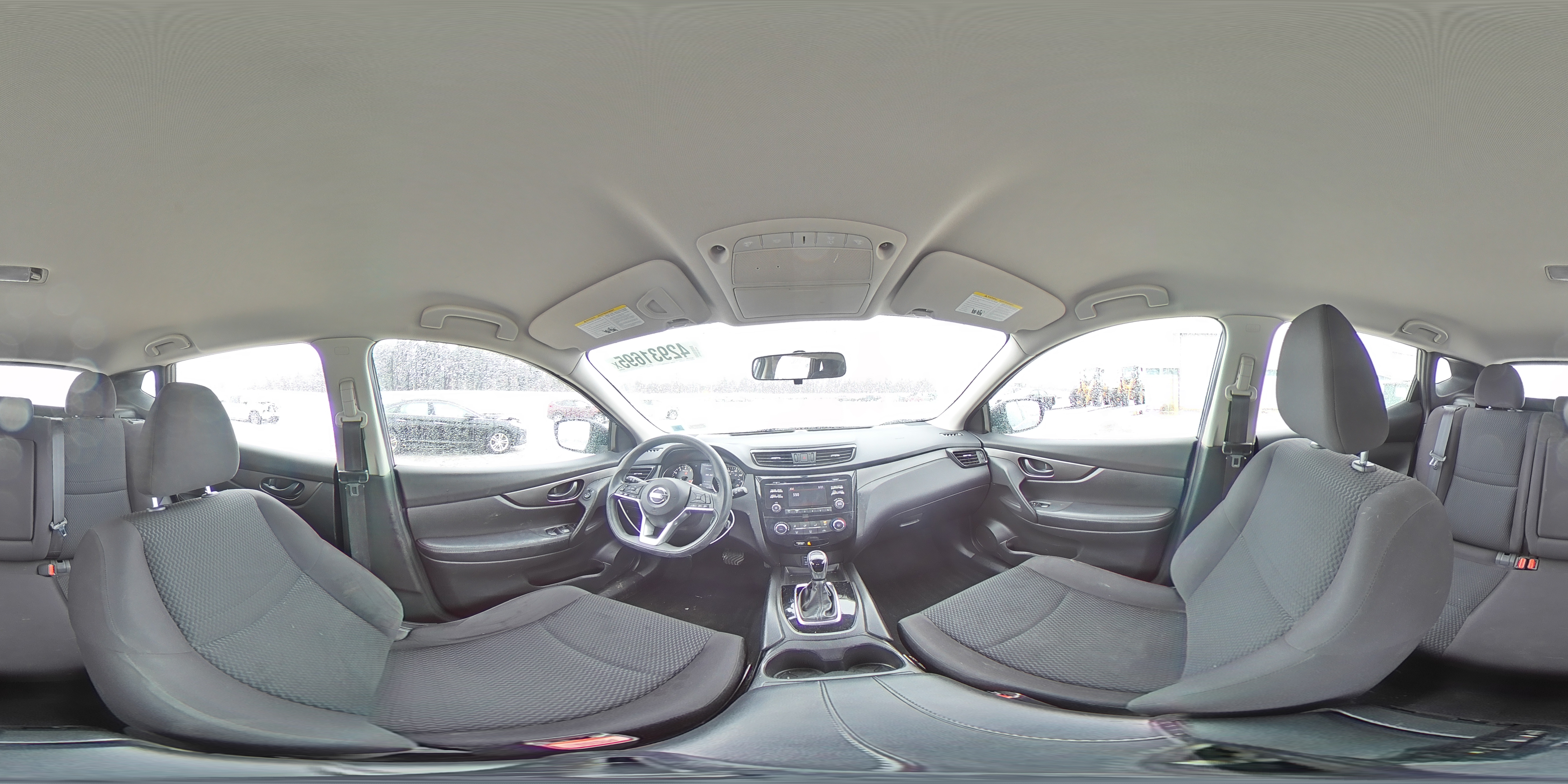 2017 Nissan Rogue - Image 14