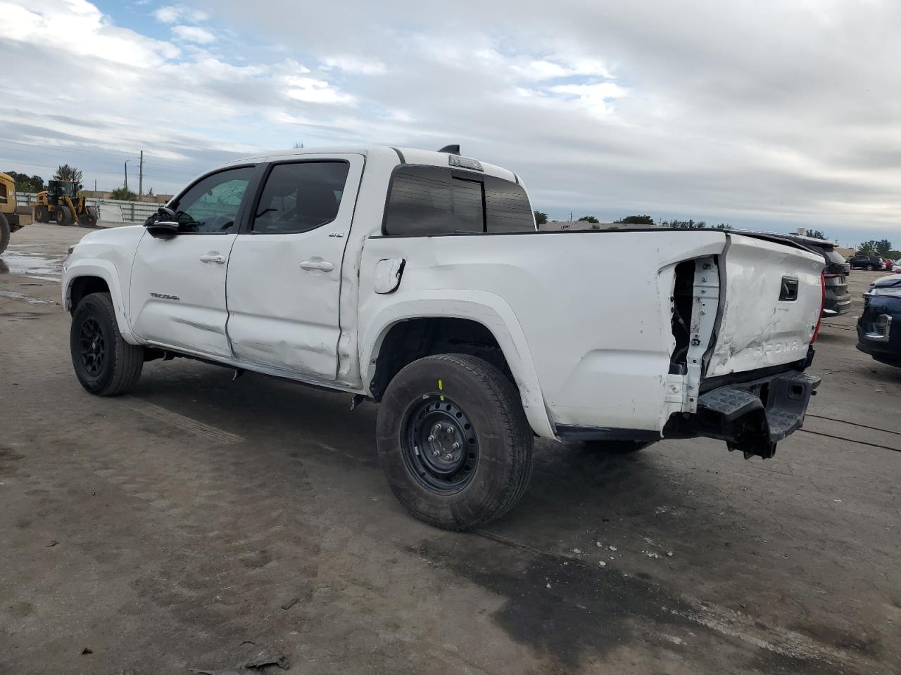 2022 Toyota Tacoma - Image 2