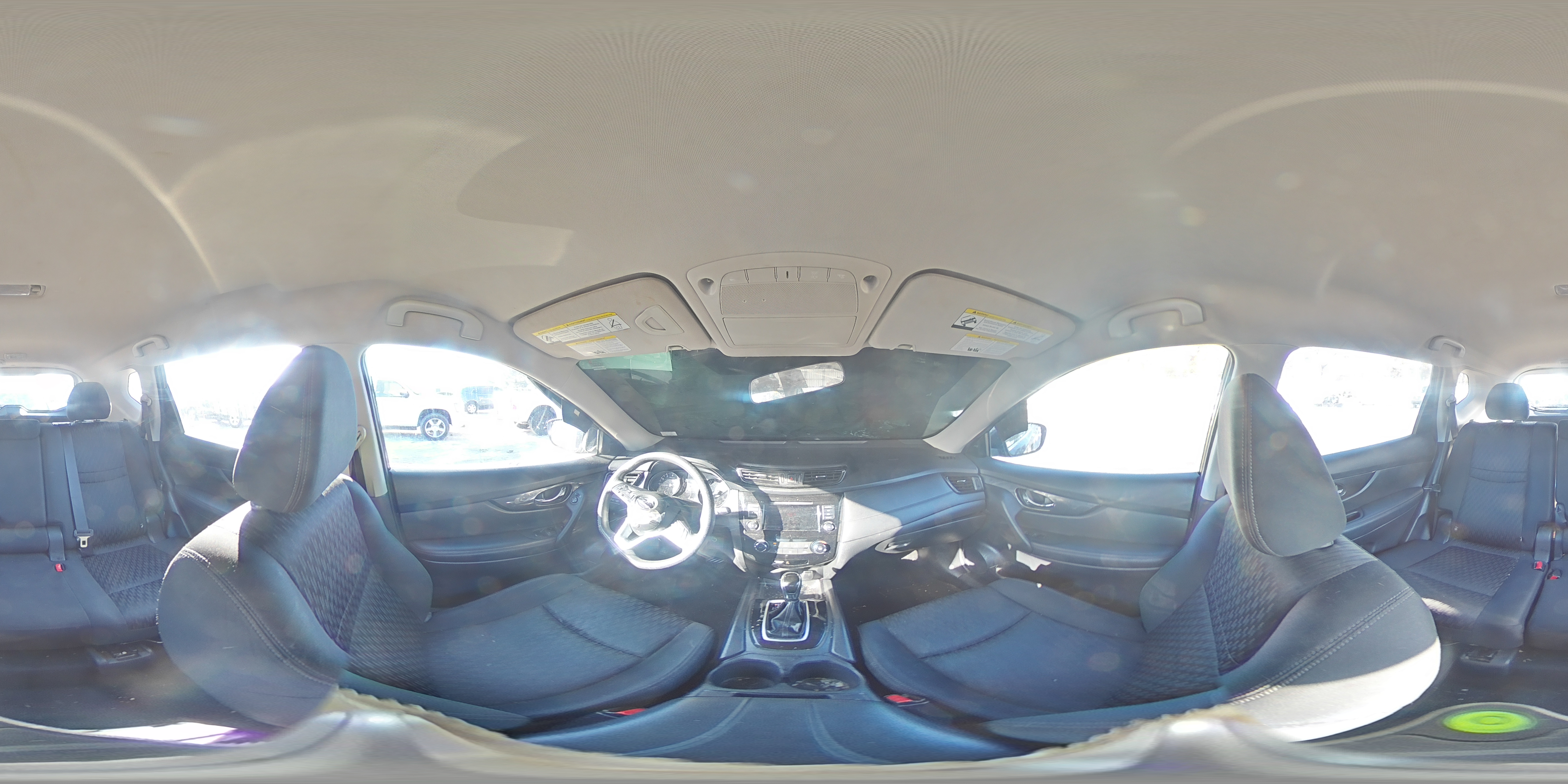 2018 Nissan Rogue - Image 14