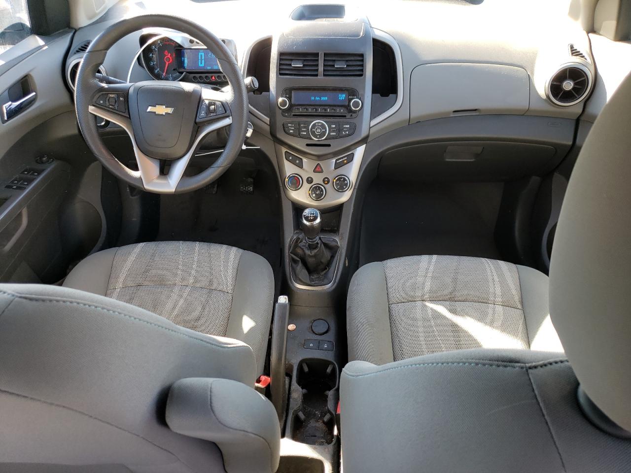 2013 Chevrolet Sonic - Image 8