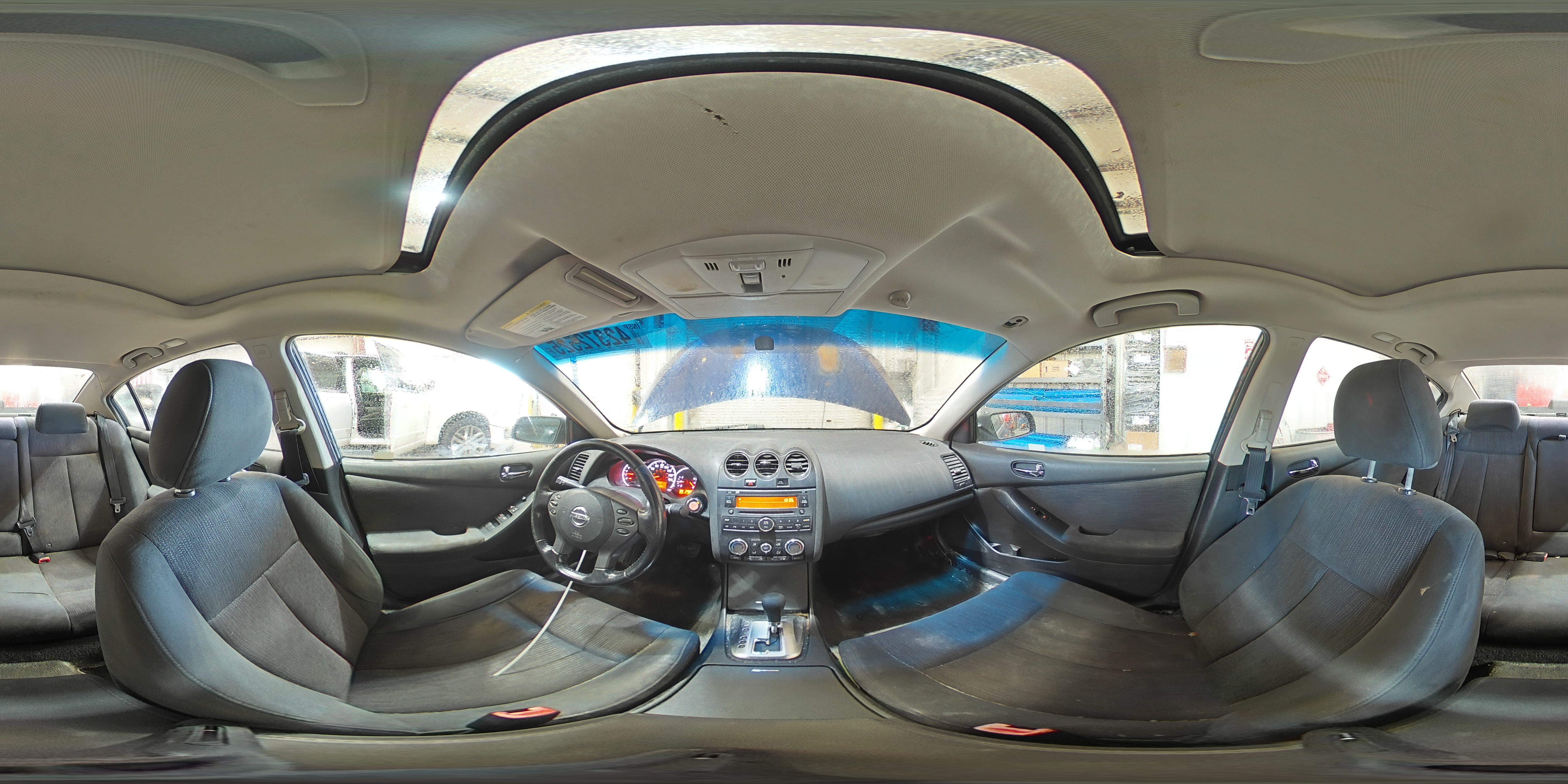 2010 Nissan Altima - Image 12