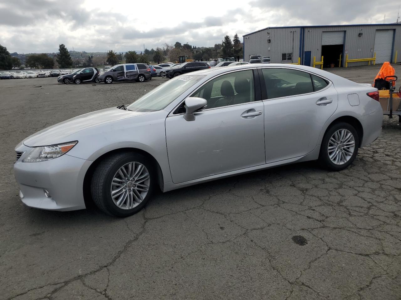 2015 Lexus ES - Image 1