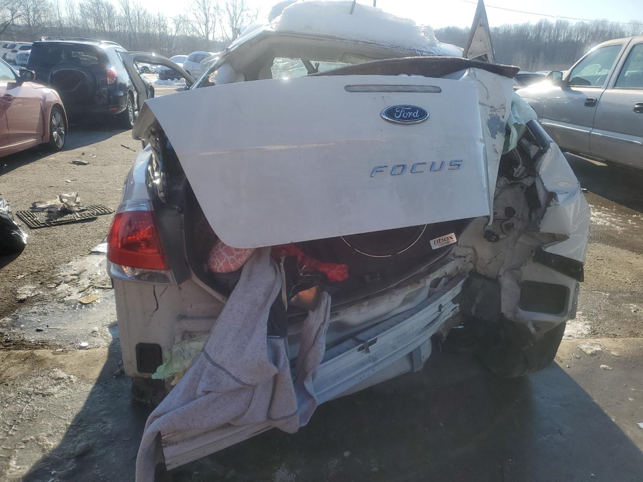 2010 Ford Focus - Image 6