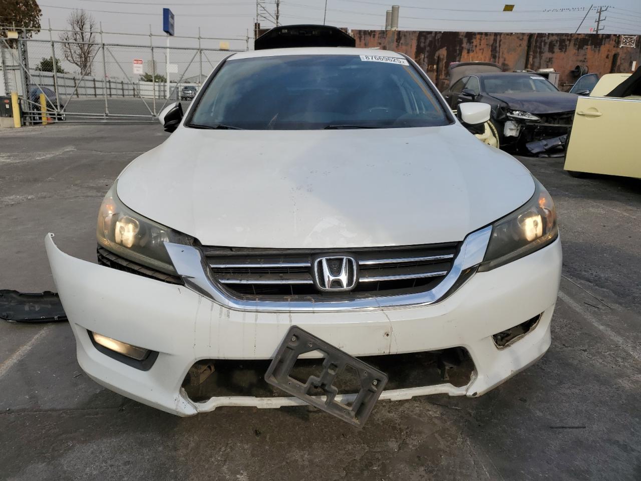 VIN 1HGCR2F50FA199282 2015 HONDA ACCORD no.5